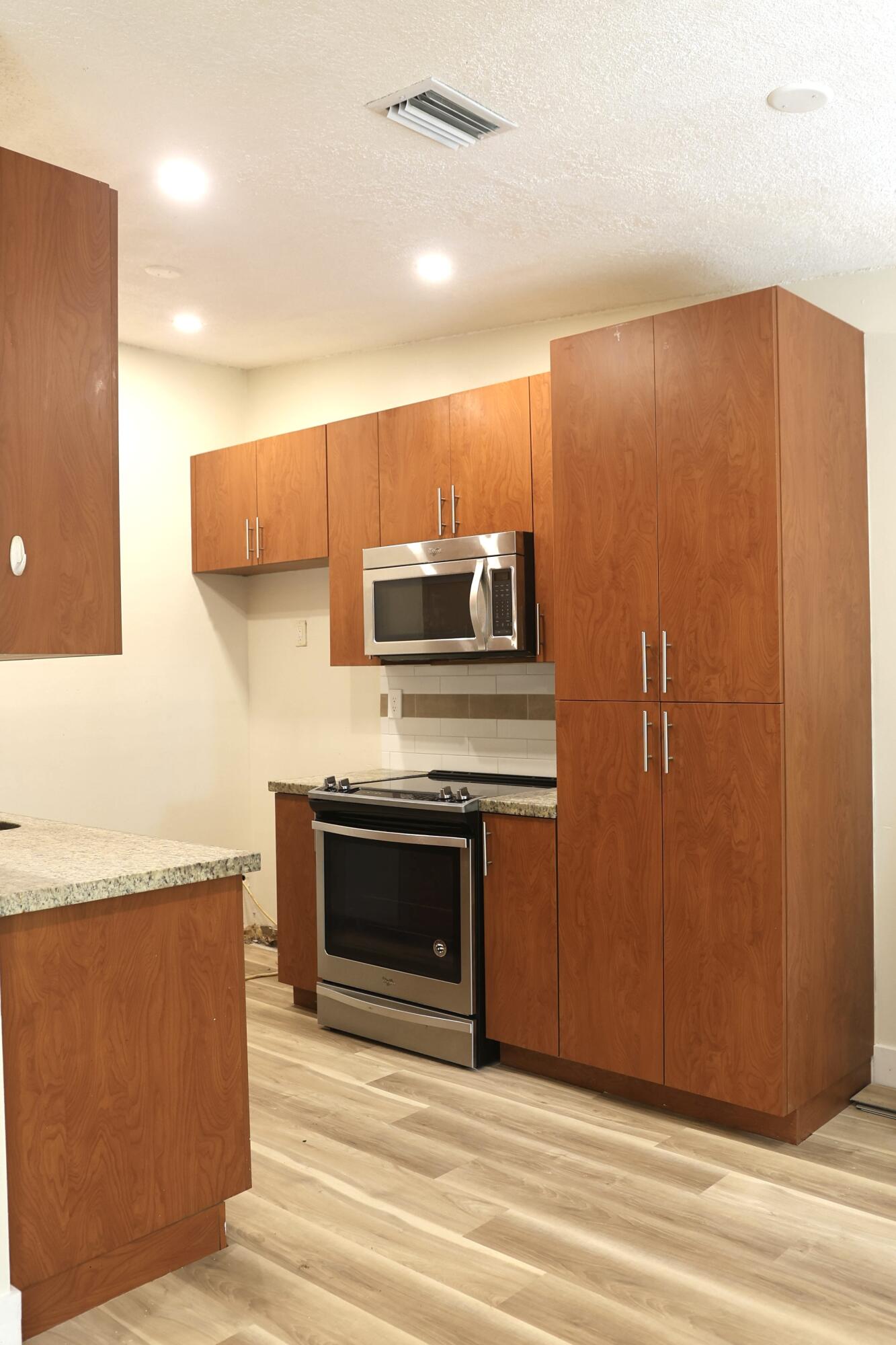 7914 PEMBROKE Road # 7914, Miramar FL 33023