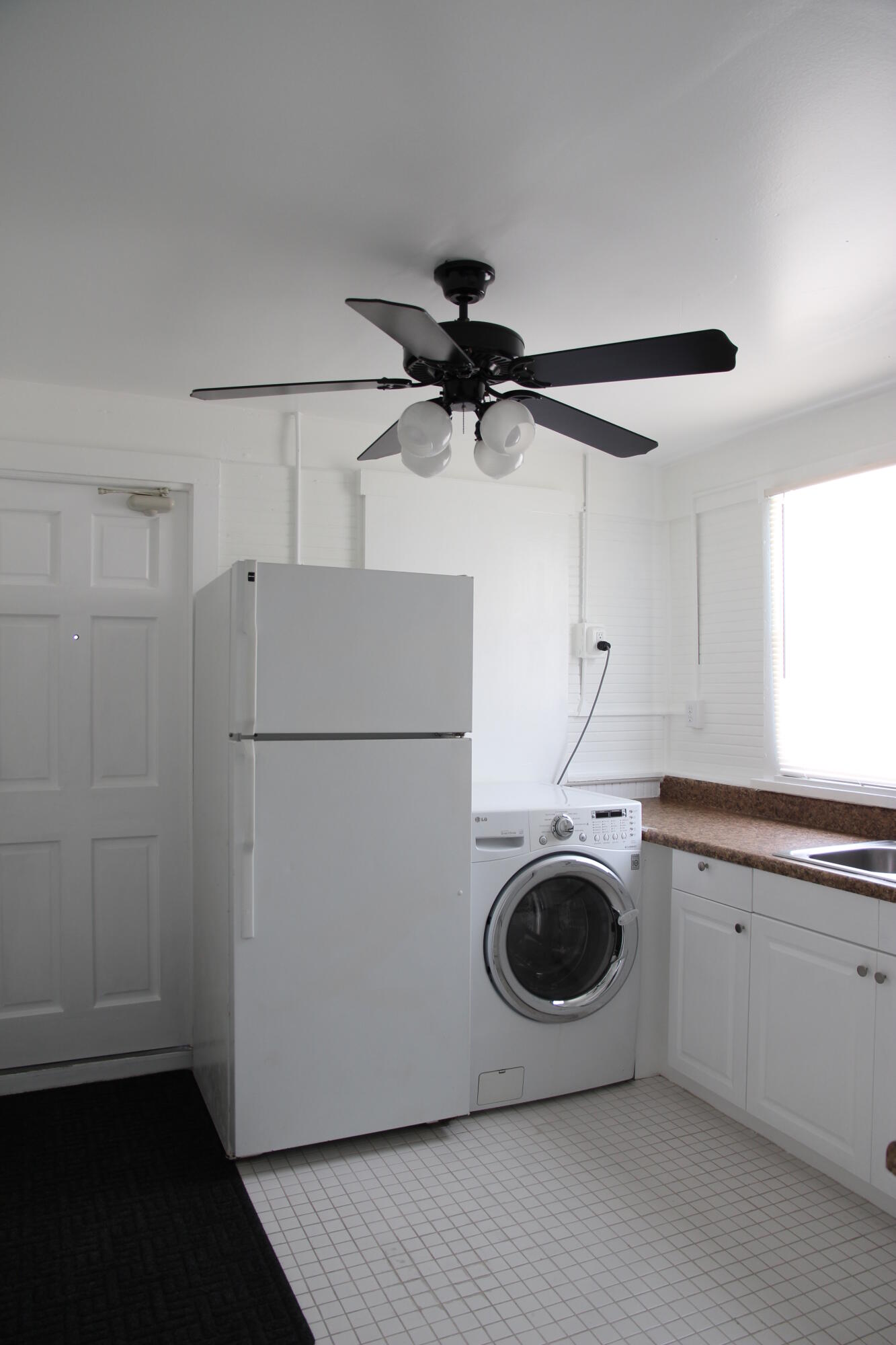 4605 GEORGIA # B — Photo 4