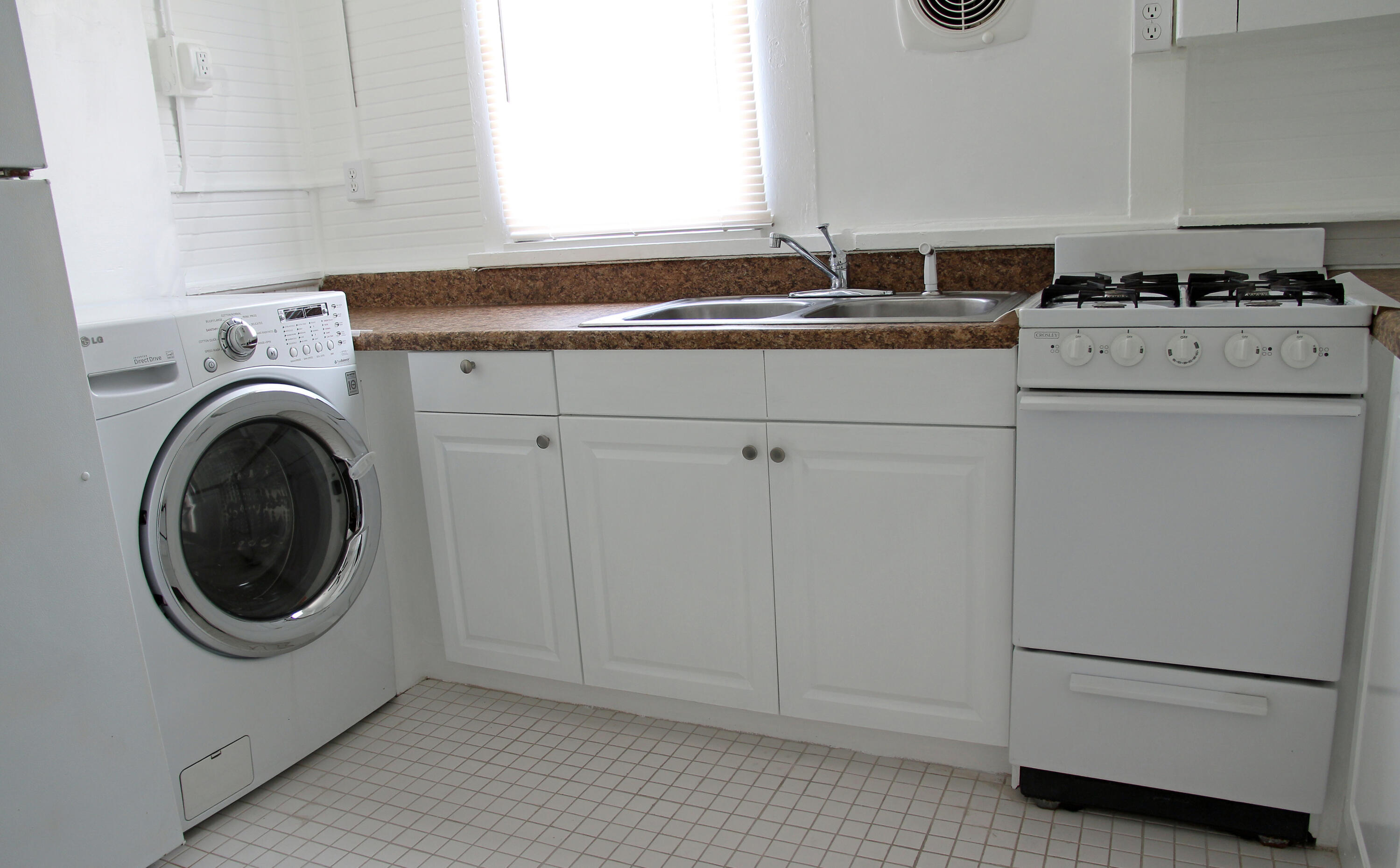 4605 GEORGIA # B — Photo 5