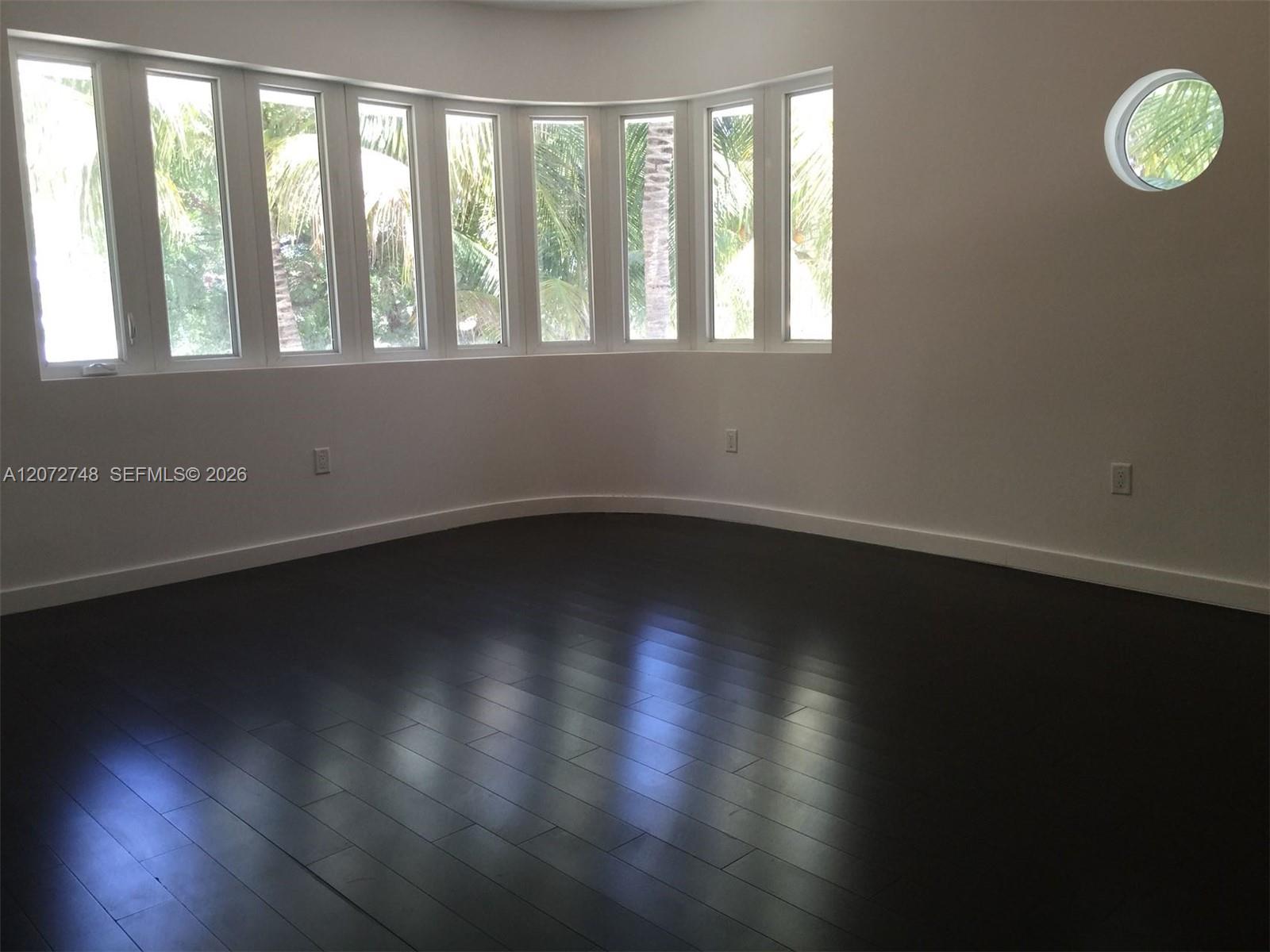 551 Michigan Ave # 122 — Photo 4