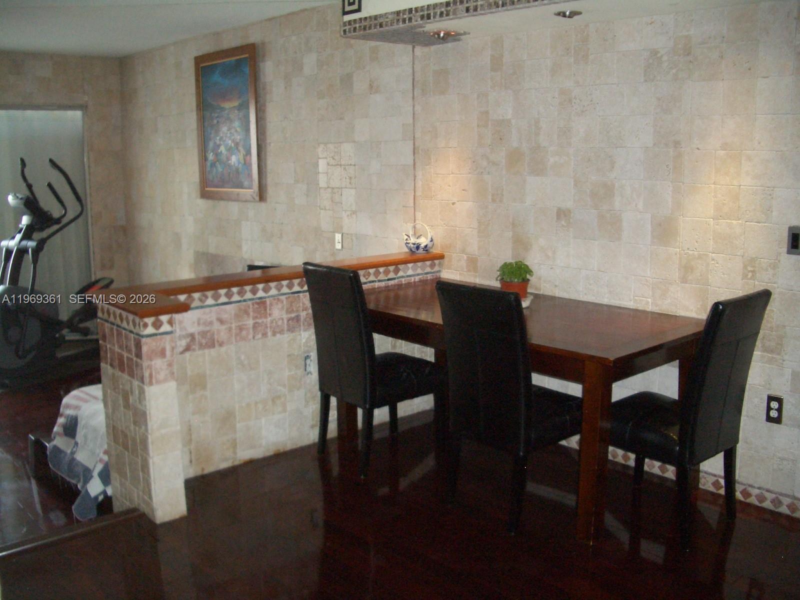 10900 SW 104th St # 324 — Photo 3