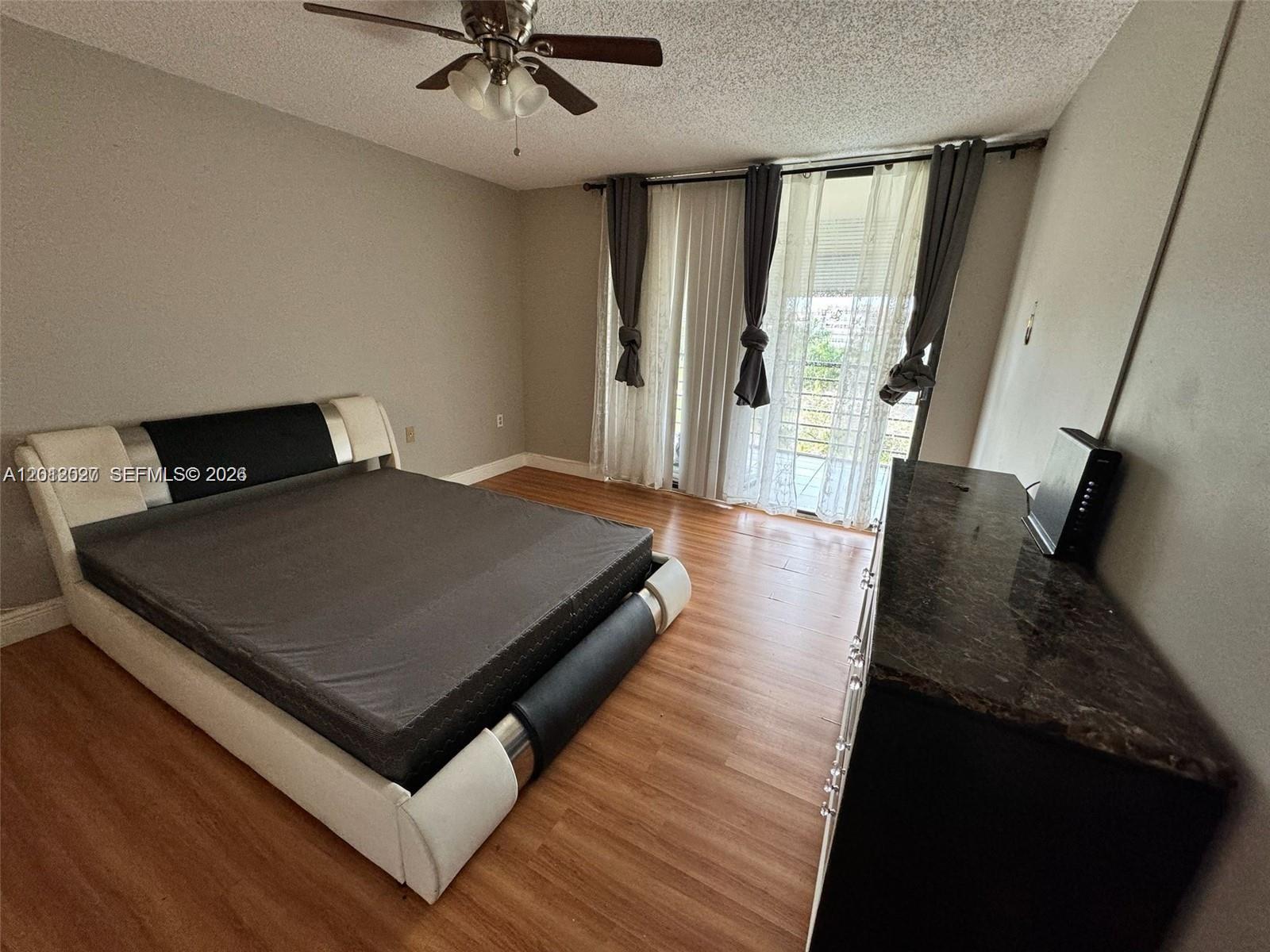 1100 Saint Charles Pl # 606 — Photo 3