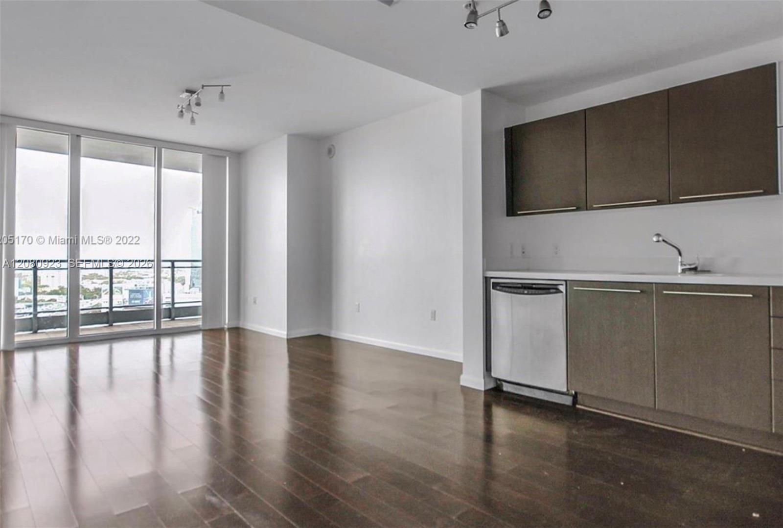 90 SW 3rd St # 2210 — Photo 2