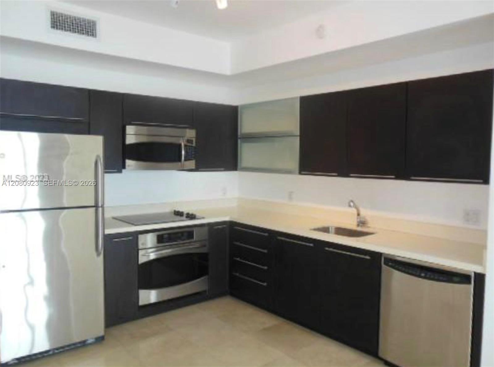 90 SW 3rd St # 2210 — Photo 4