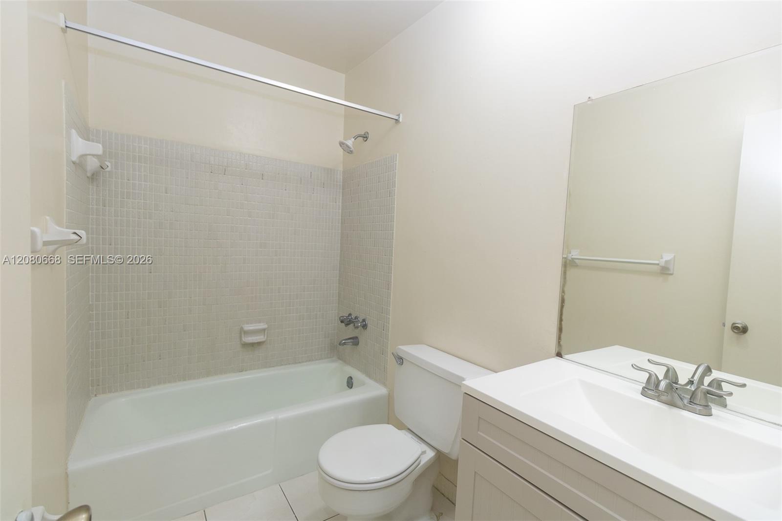 8900 NW 38th Dr # 7 — Photo 5