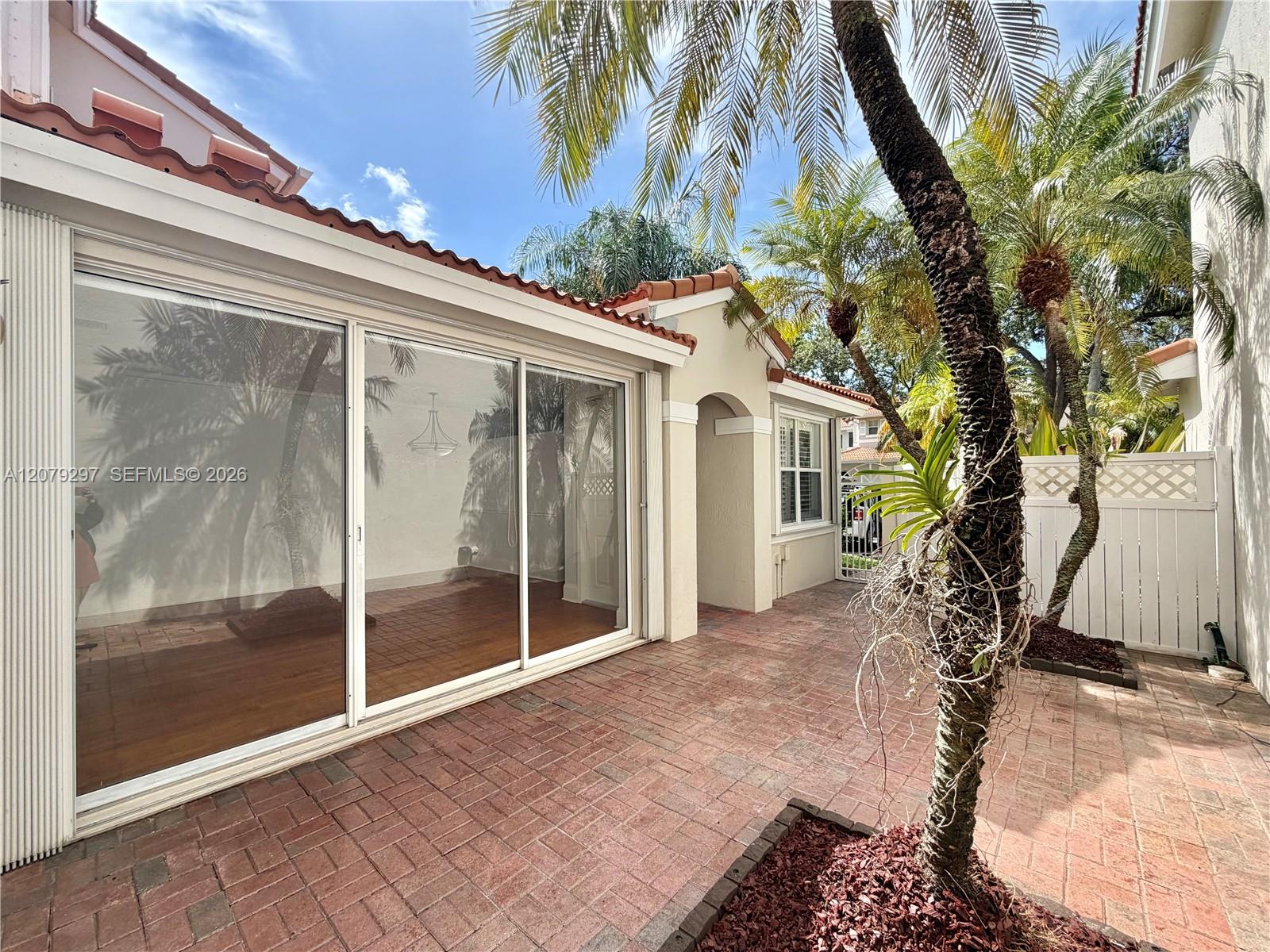 1135 Cliffrose St — Photo 3