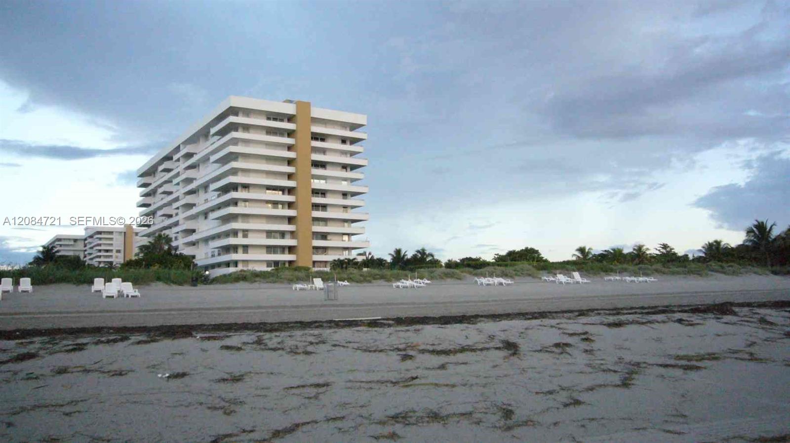 177 Ocean Lane Dr # 412 — Photo 3