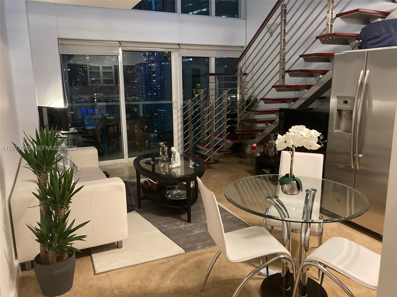 41 SE 5th St # 1311 — Photo 3