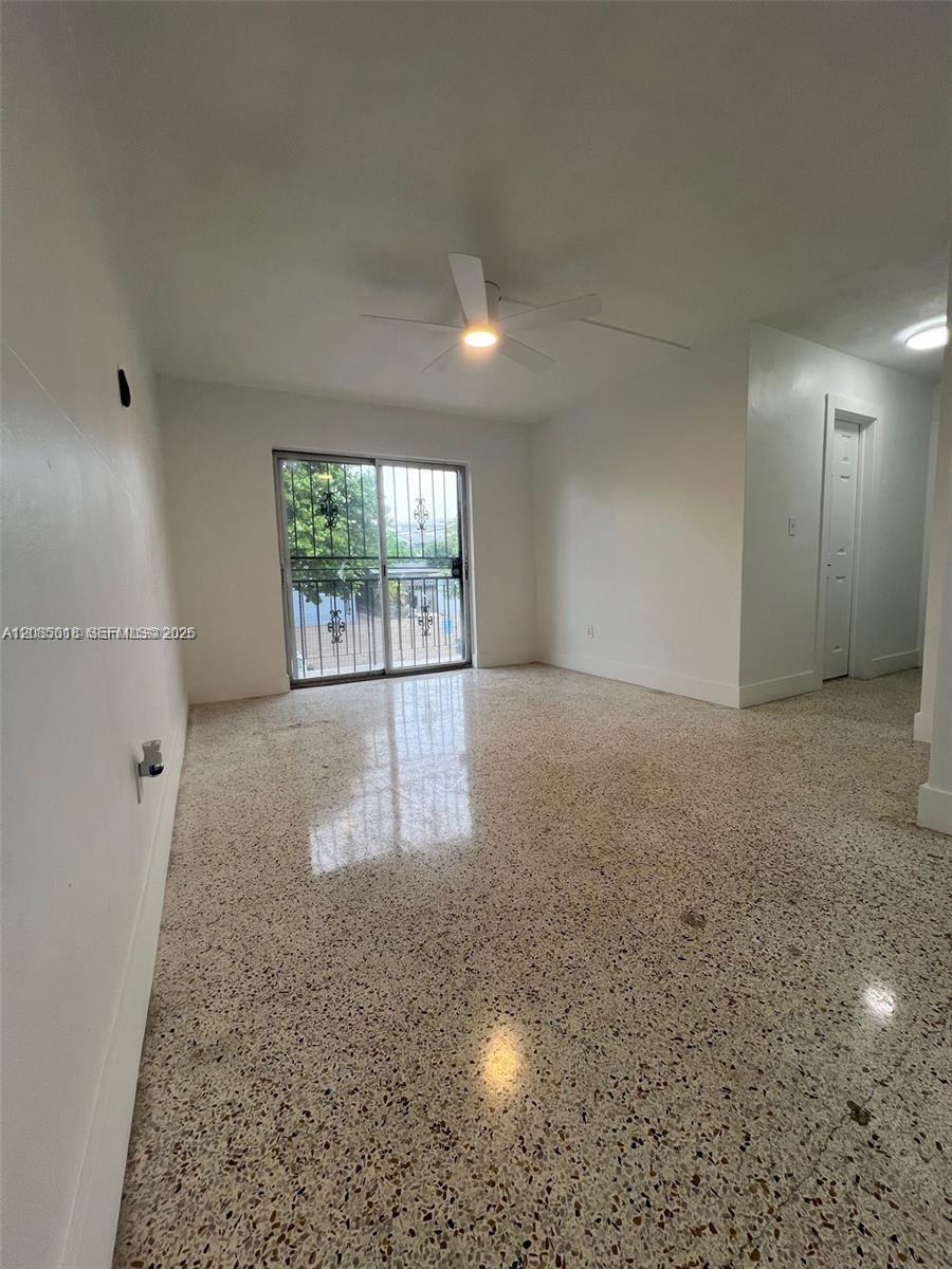1619 NW 1st St # 4 — Photo 4