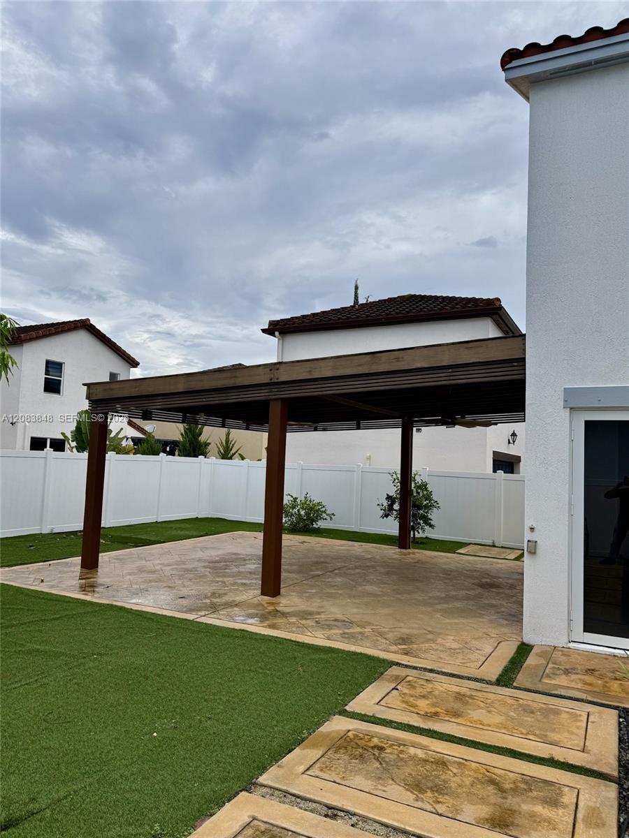 17081 SW 94th Way — Photo 4