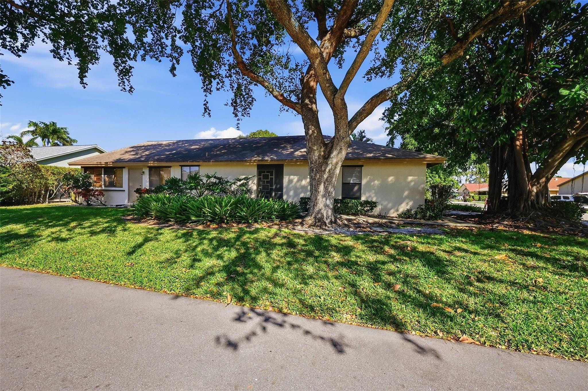 2495 NW 14th Street, Delray Beach FL 33445