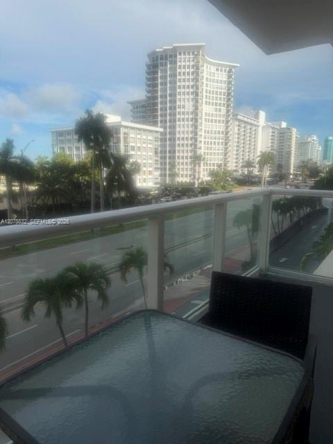 5601 Collins Ave # 415 — Photo 2