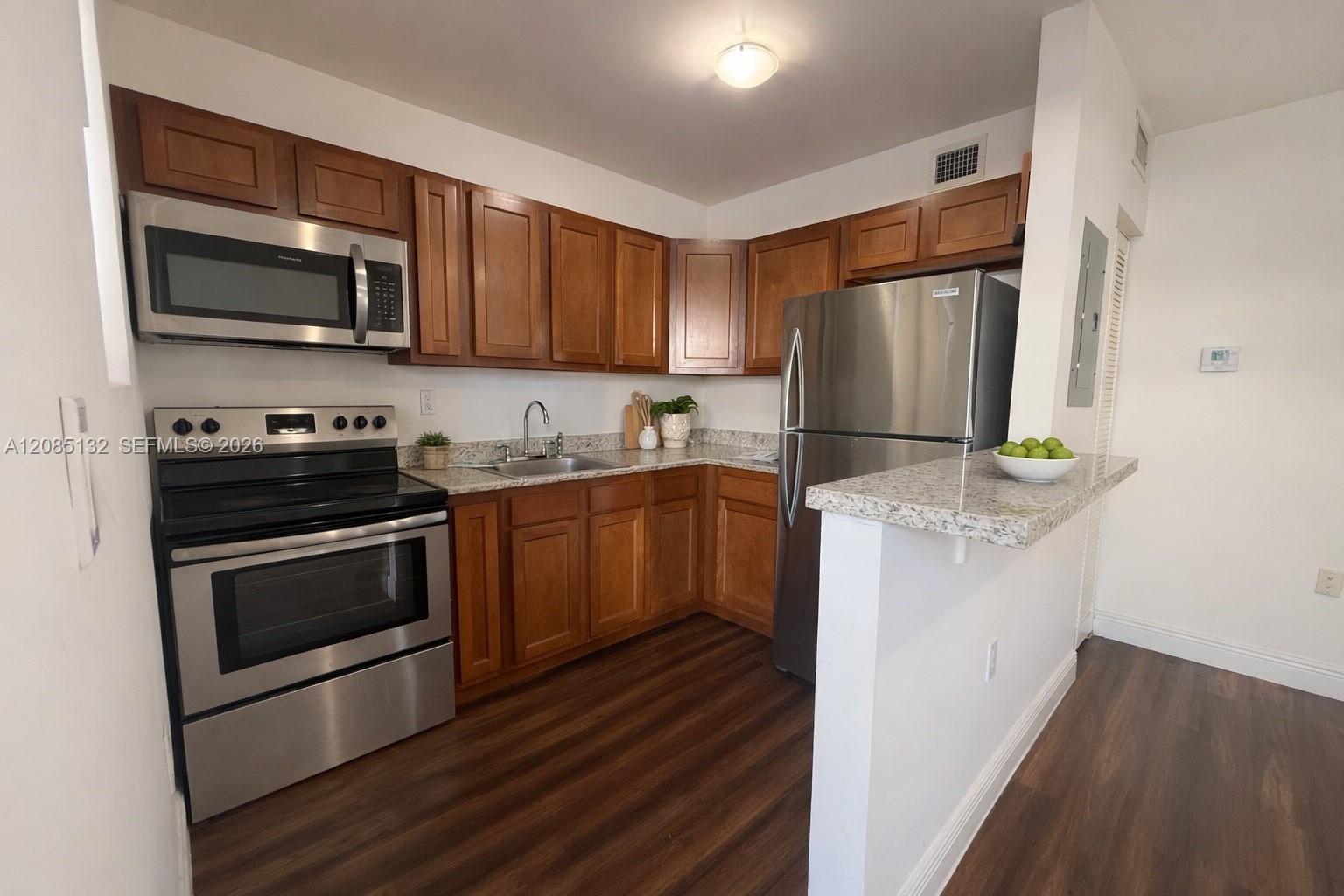 540 NW 7th St # 51 — Photo 3