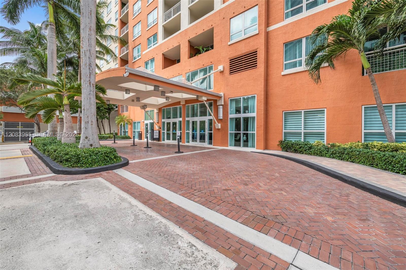 2000 N Bayshore Dr # 408 — Photo 4