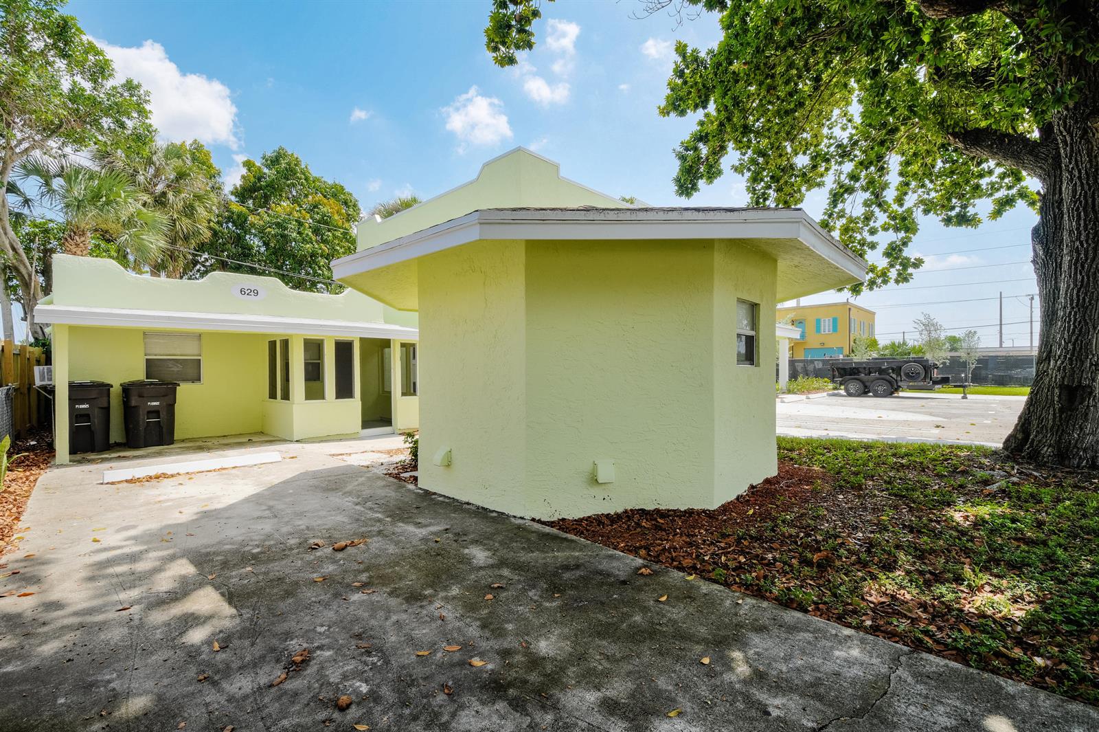 627 Bunker Road, West Palm Beach FL 33405