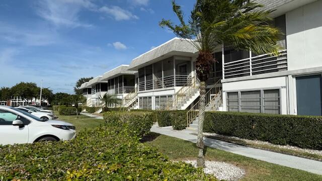 100 Stratford H, West Palm Beach FL 33417