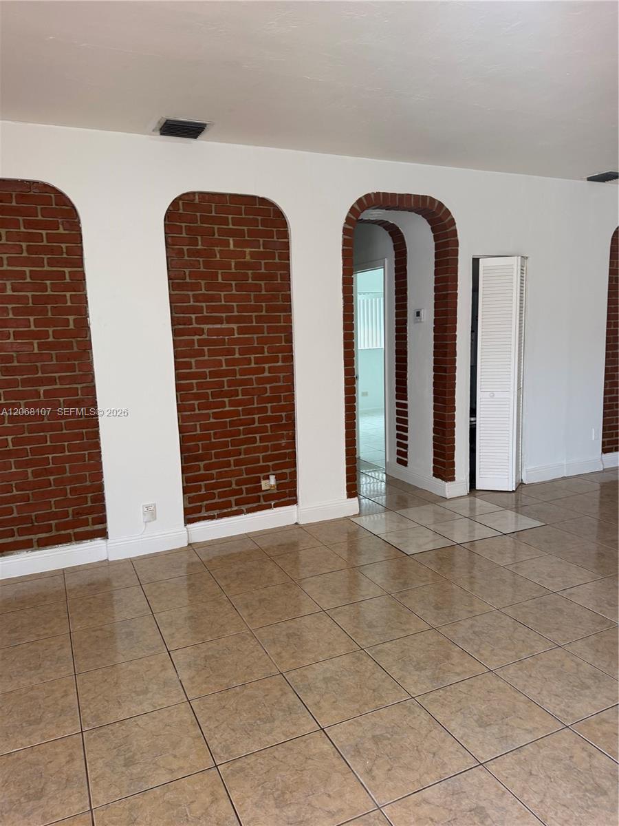 1150 NE 201st Ter # 0 — Photo 4