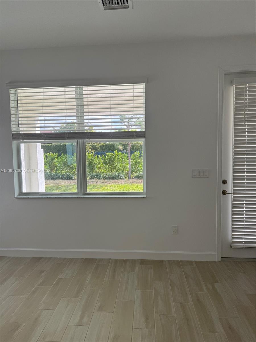 5826 Spacious Skies Way — Photo 4