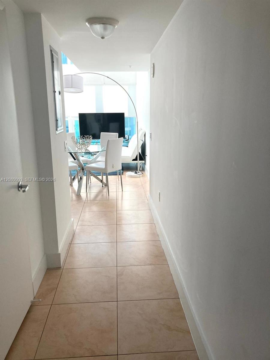 41 SE 5th St # 1204 — Photo 5