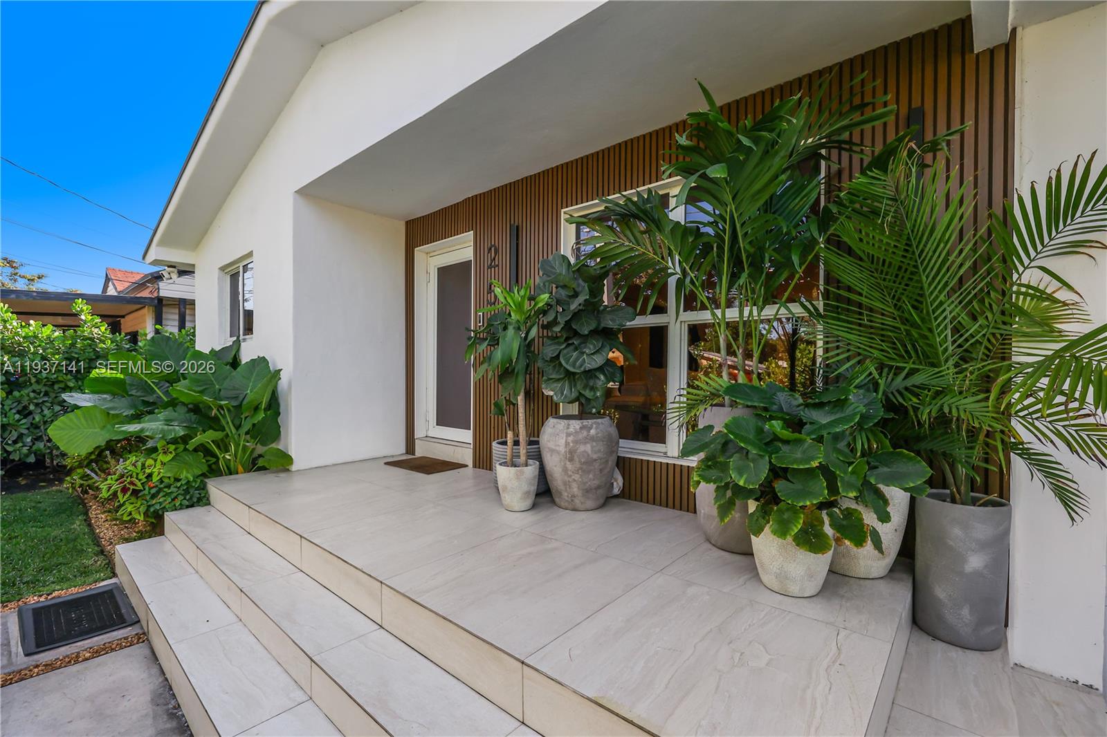 254 NW 43rd St, Miami FL 33127