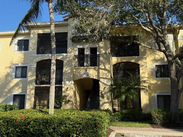 2730 Anzio Court # 305, Palm Beach Gardens FL 33410