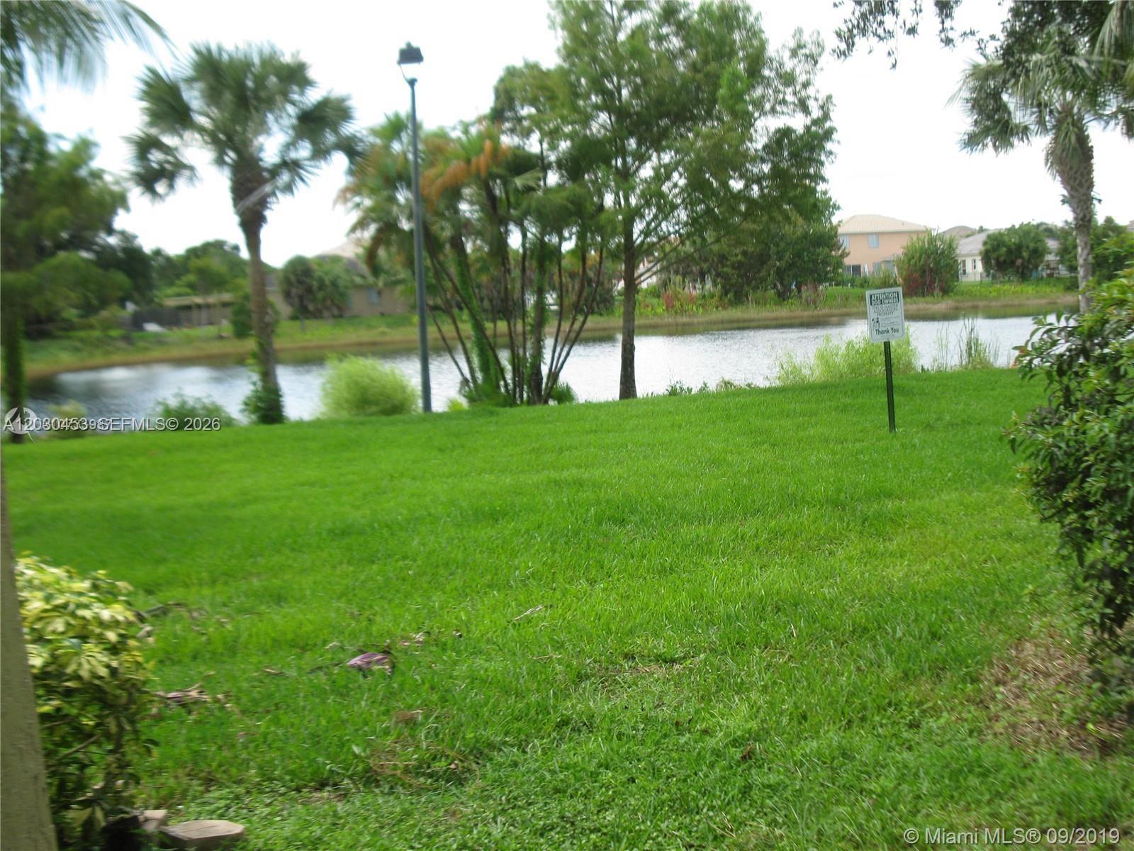 2322 SE 23rd Ave # 2322, Homestead FL 33035