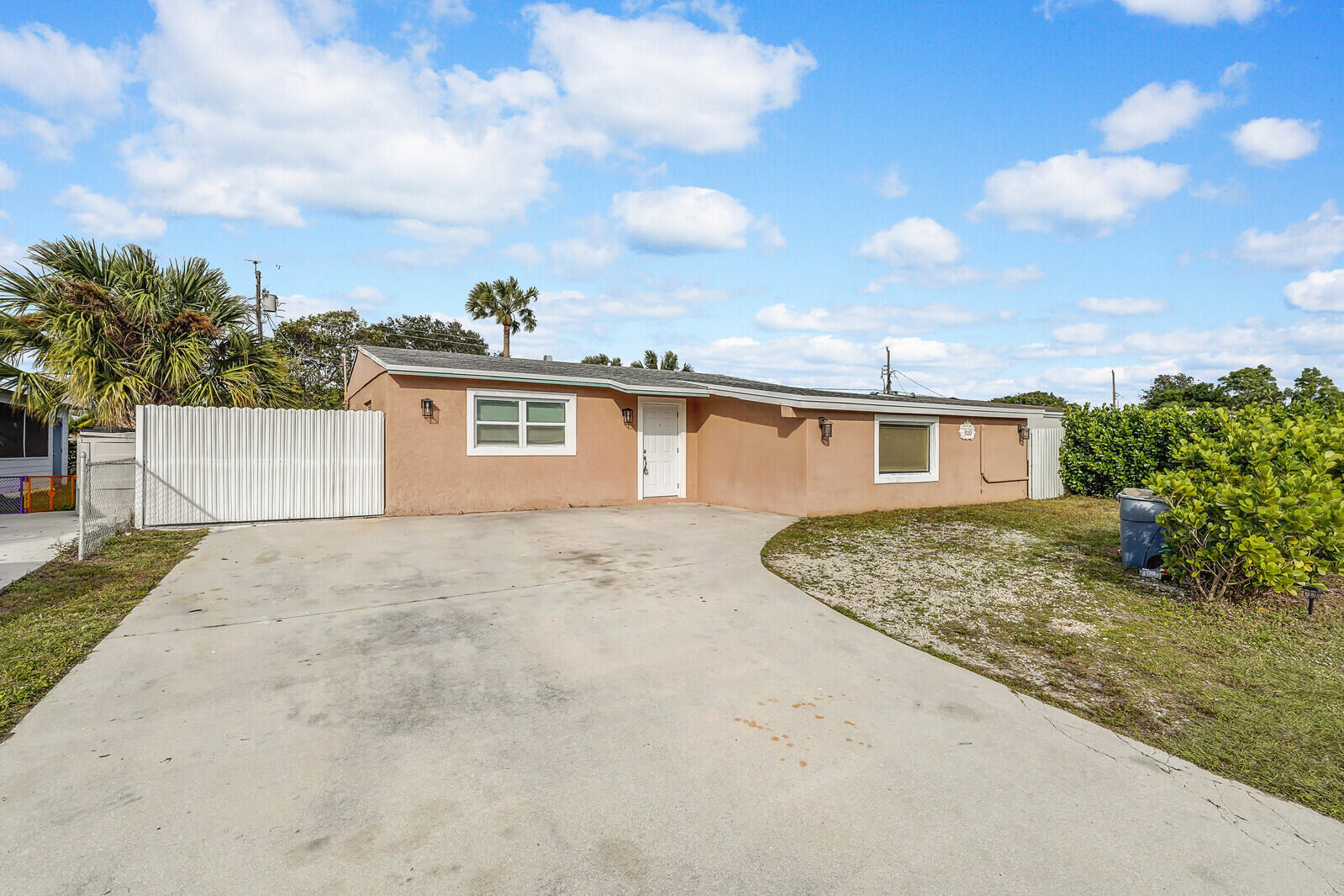 4389 BELLEWOOD Street, Palm Beach Gardens FL 33410