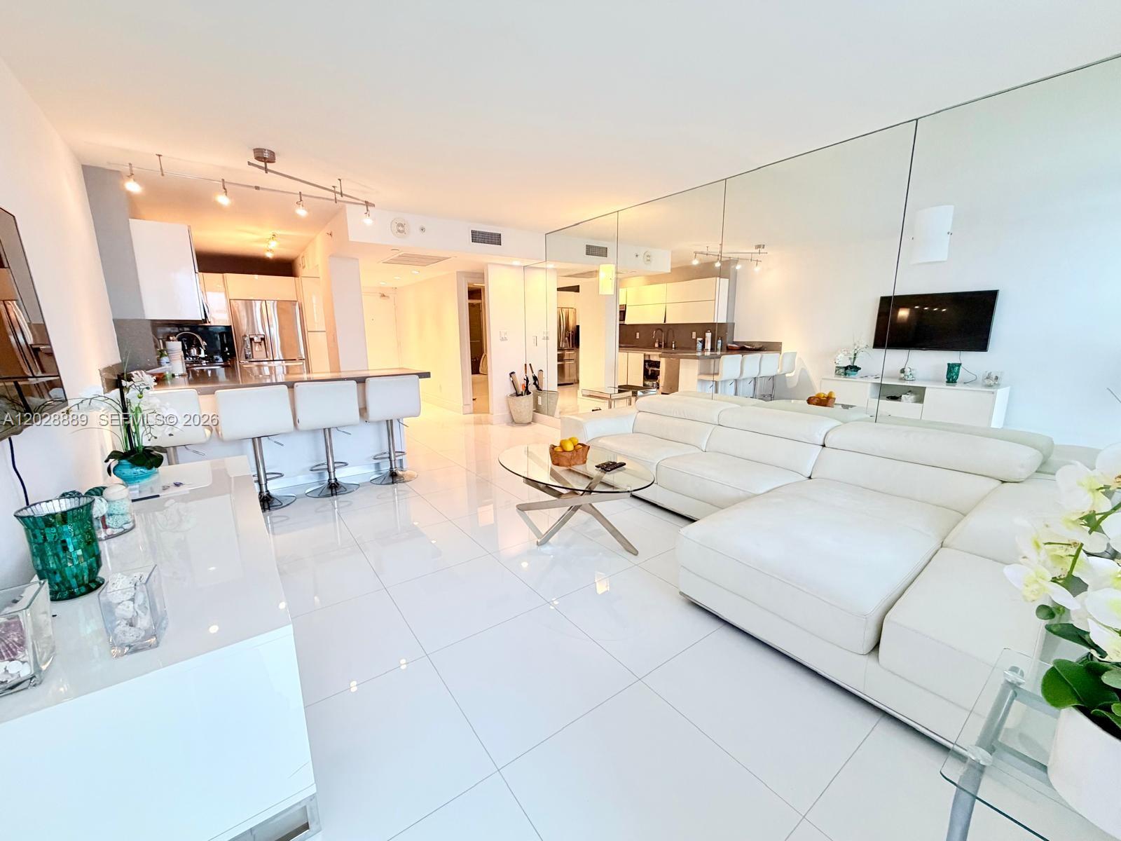 100 Lincoln Rd # 1504, Miami Beach FL 33139