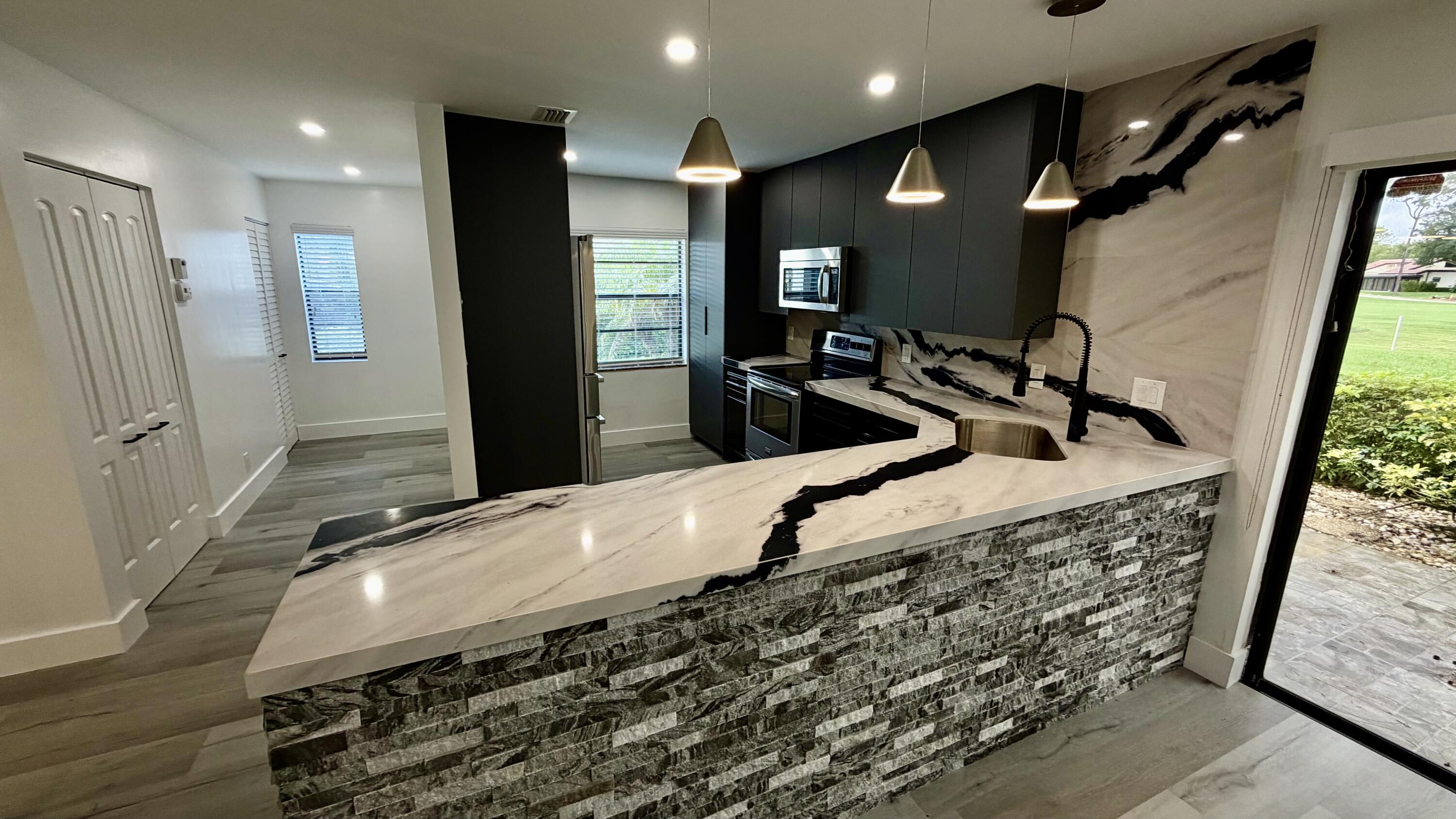 21695 Tall Palm Circle # 4a, Boca Raton FL 33433