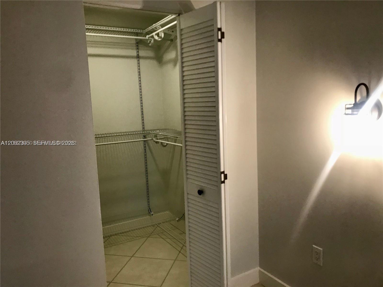 8205 SW 152nd Ave — Photo 5