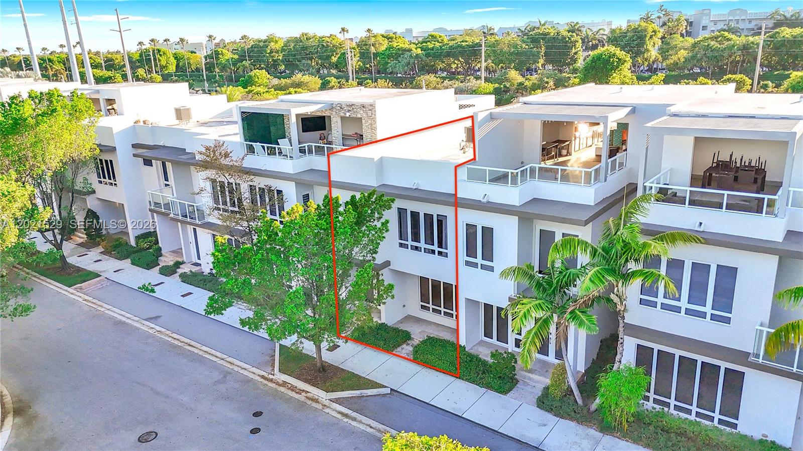 6400 NW 105th Pl, Doral FL 33178