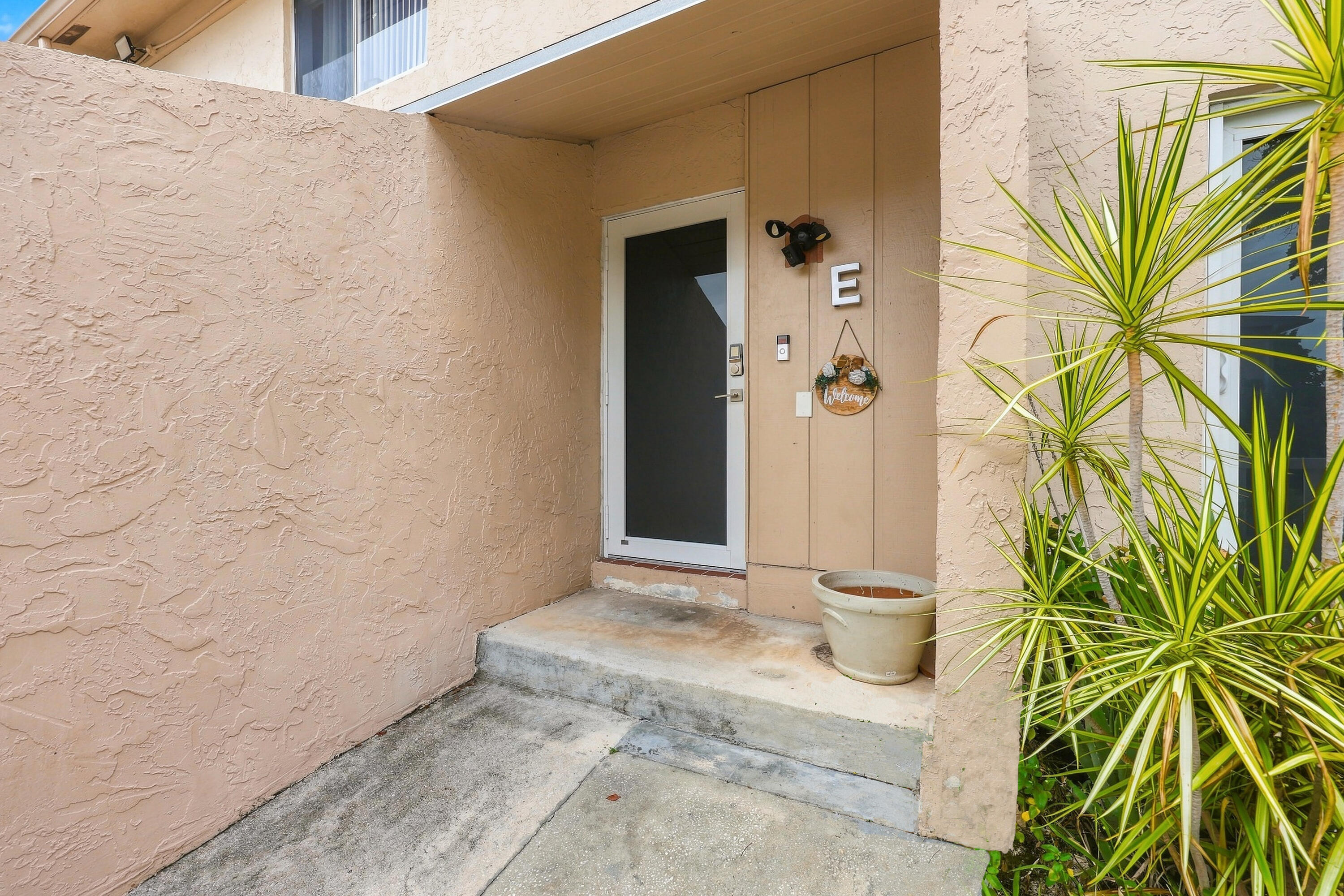 1739 NW 80TH Avenue # E — Photo 3