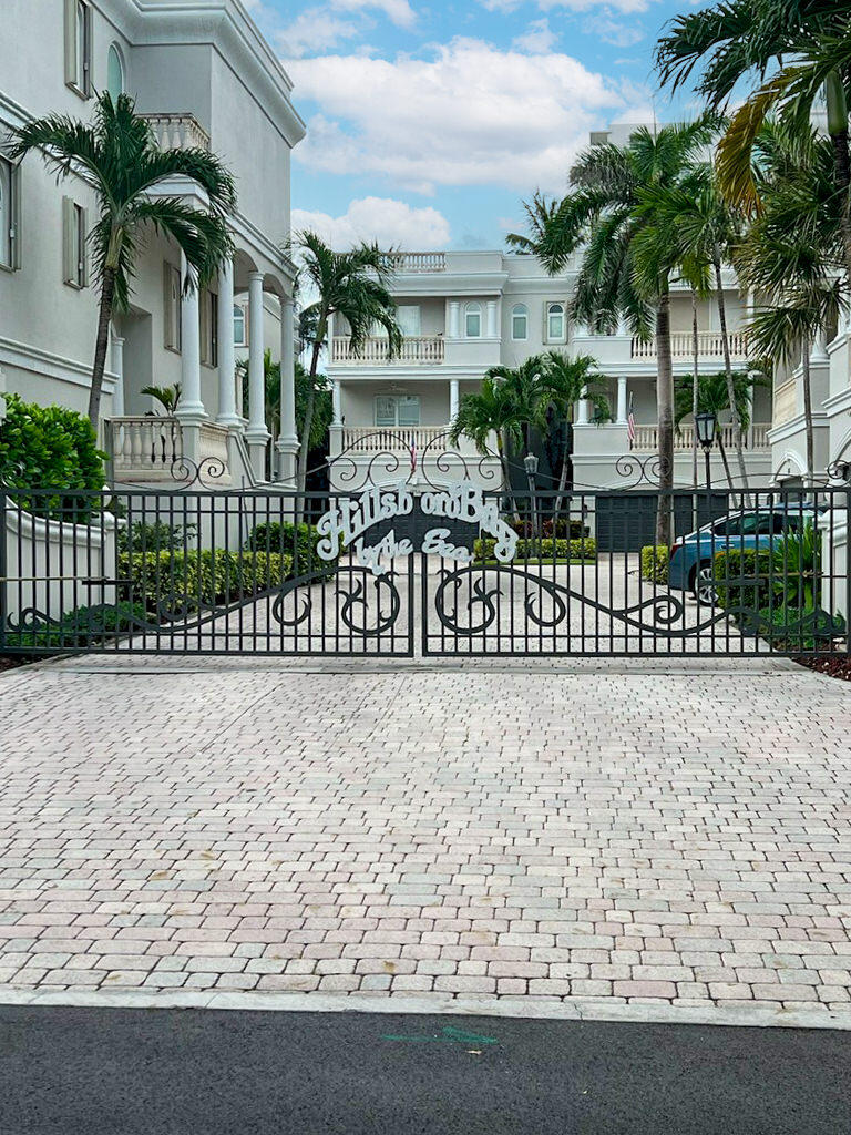 1776 BAY Drive — Photo 2