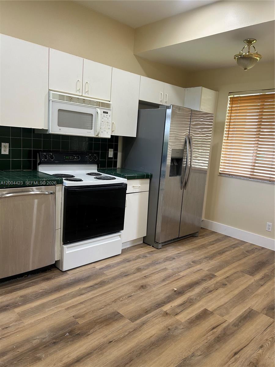 15851 SW 10th St # 15851 — Photo 5