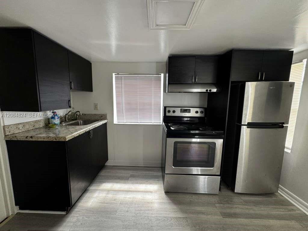 1121 NW 40th St # 3 — Photo 3