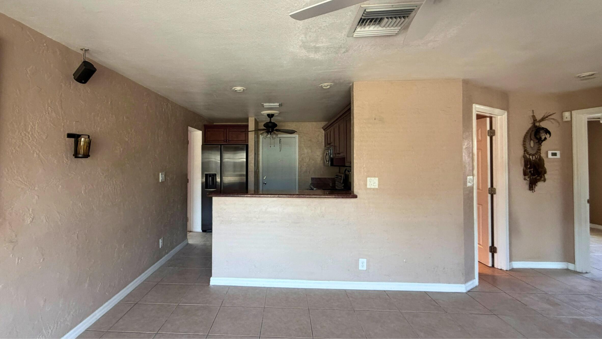 1531 NE 30TH Street — Photo 4