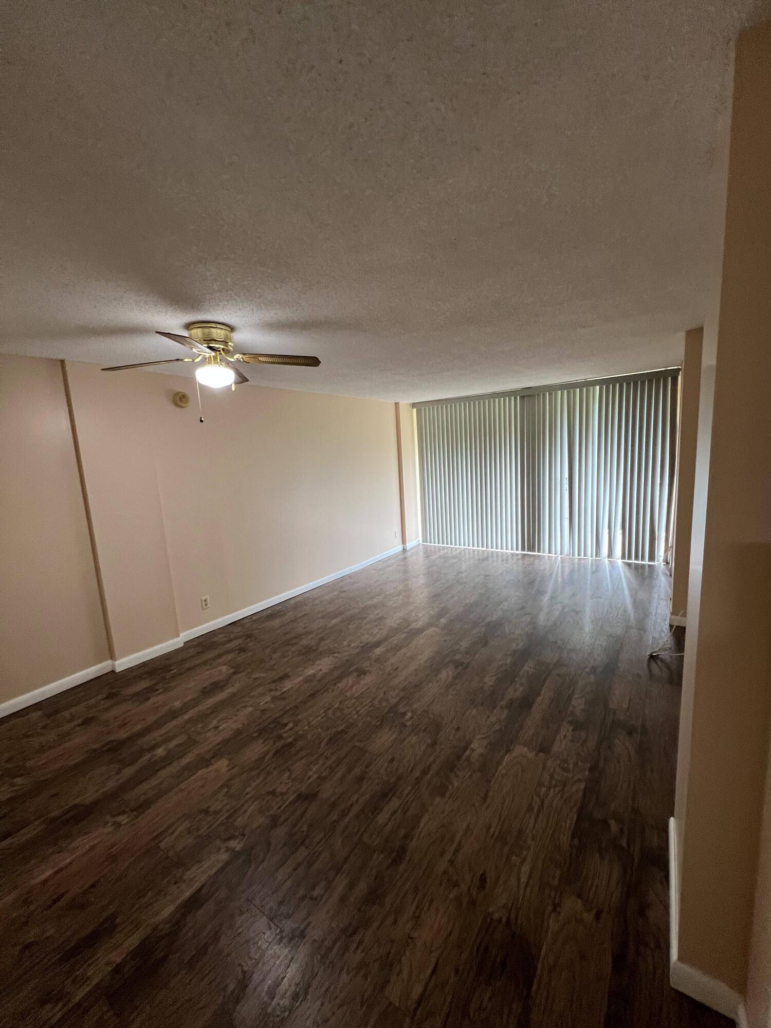 105 ROYAL PARK Drive # 1D, Oakland Park FL 33309