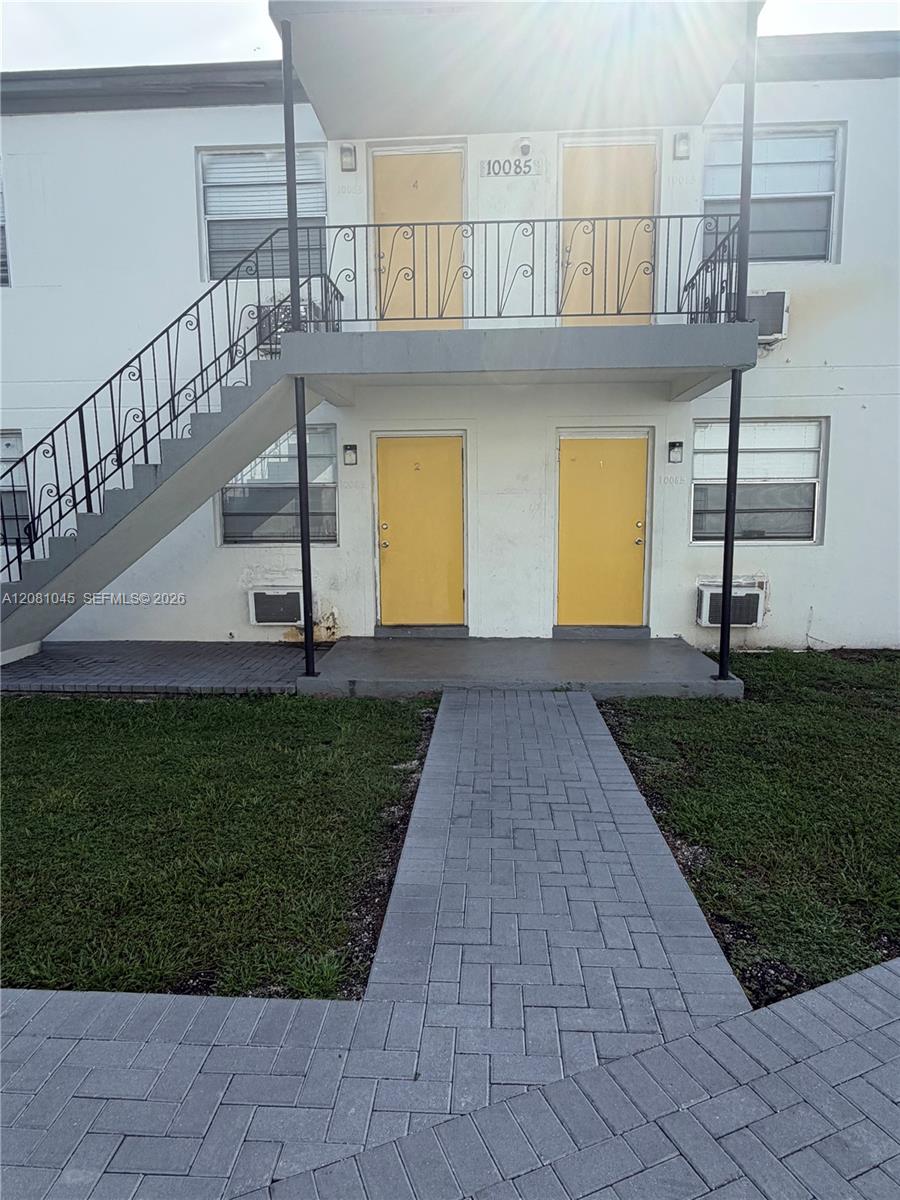 730 NW 101st St # A — Photo 5