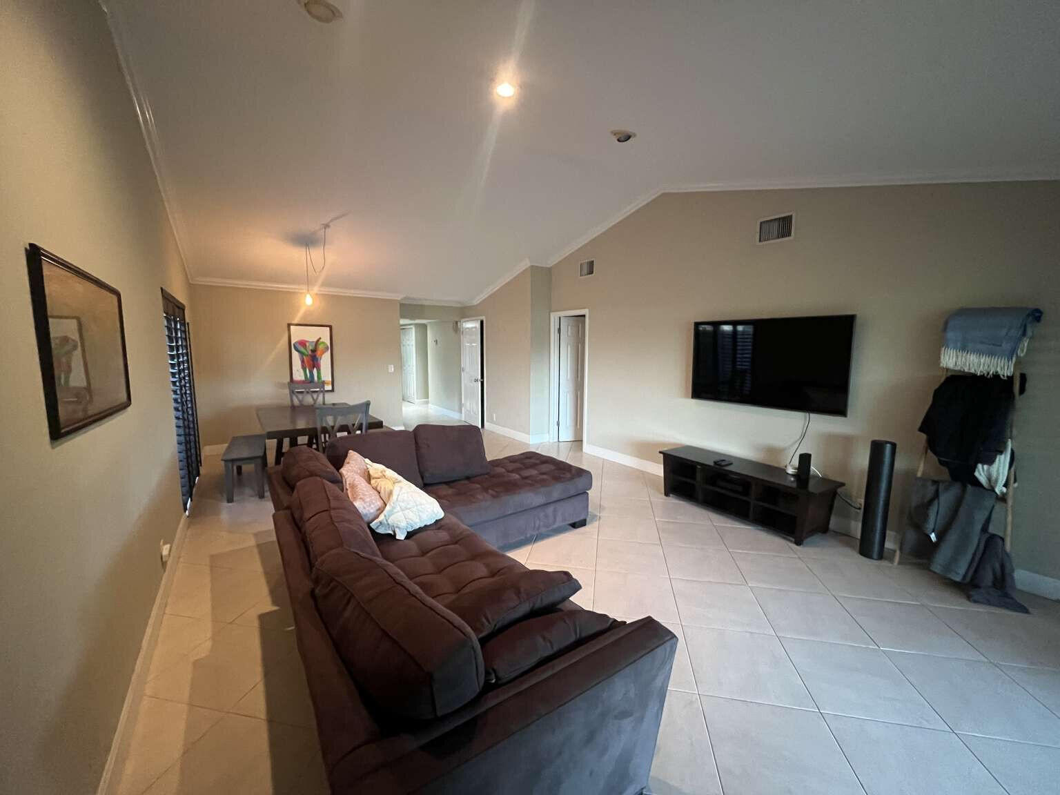 16233 Laurel Drive # 17 — Photo 4
