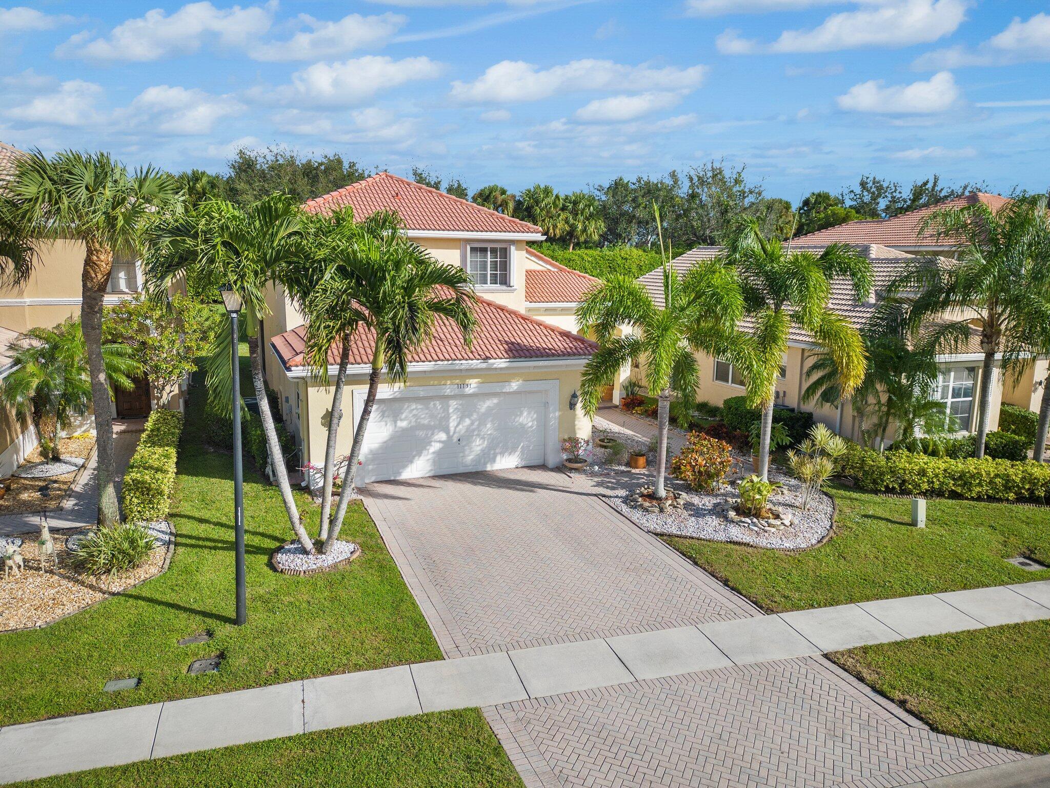 11131 Laurel Walk Road — Photo 4