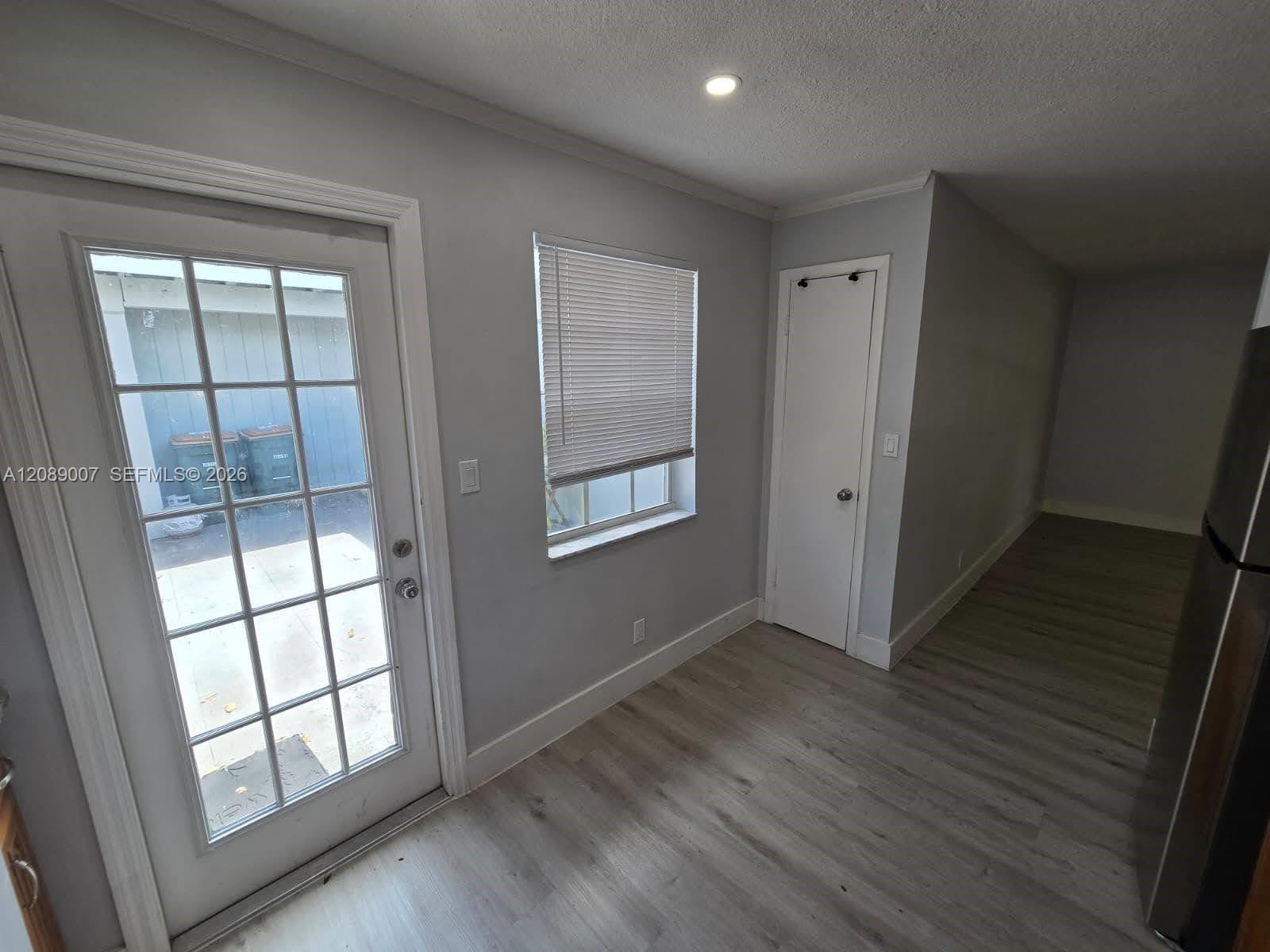 2500 NE 19th Ave # 1 — Photo 5