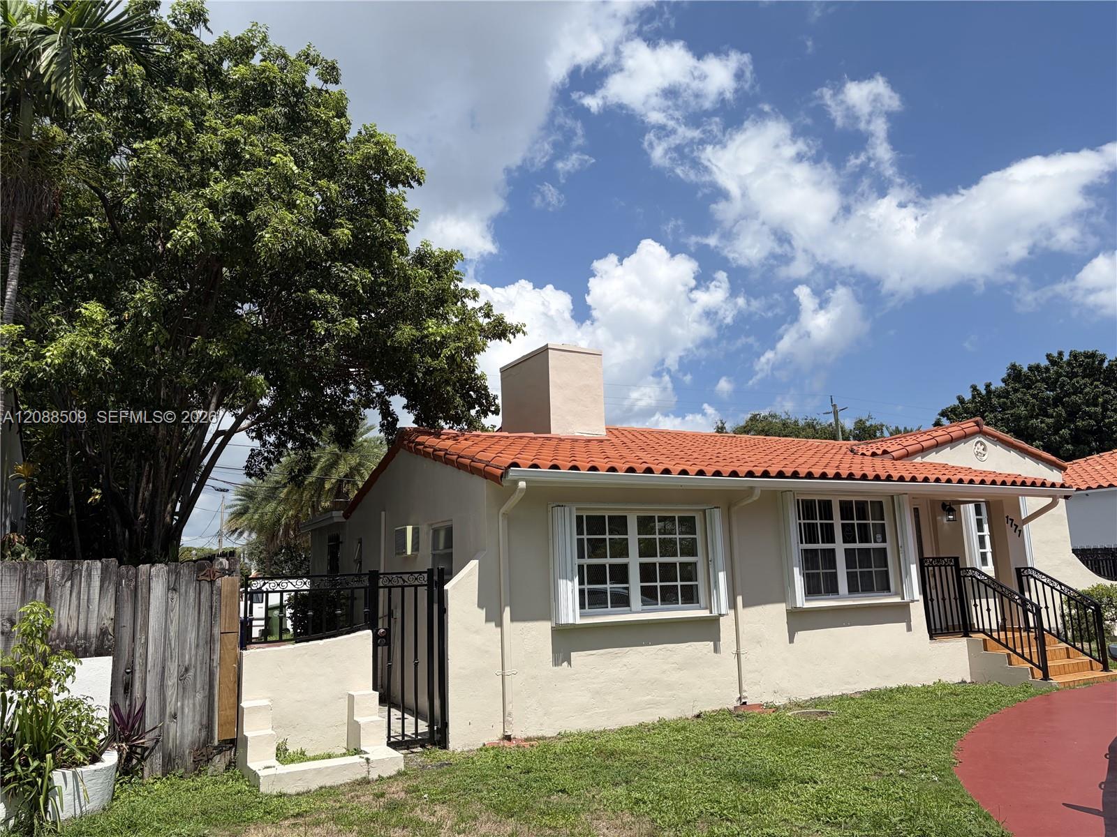 1771 SW 21st St — Photo 3