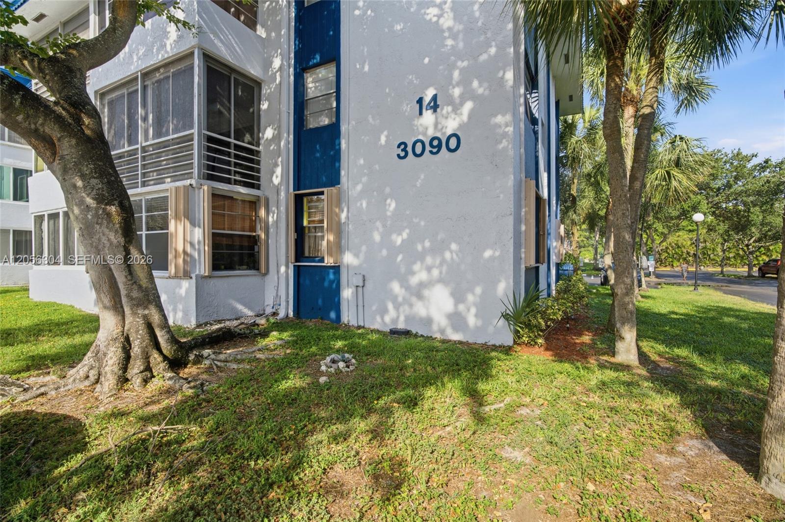 3090 Holiday Springs Blvd # 204, Margate FL 33063