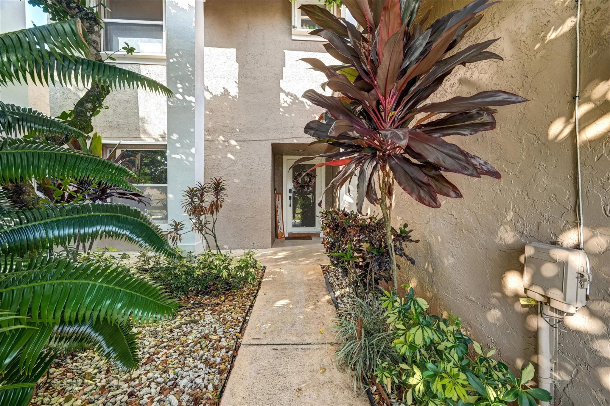 9581 NW 9th Court, Plantation FL 33324