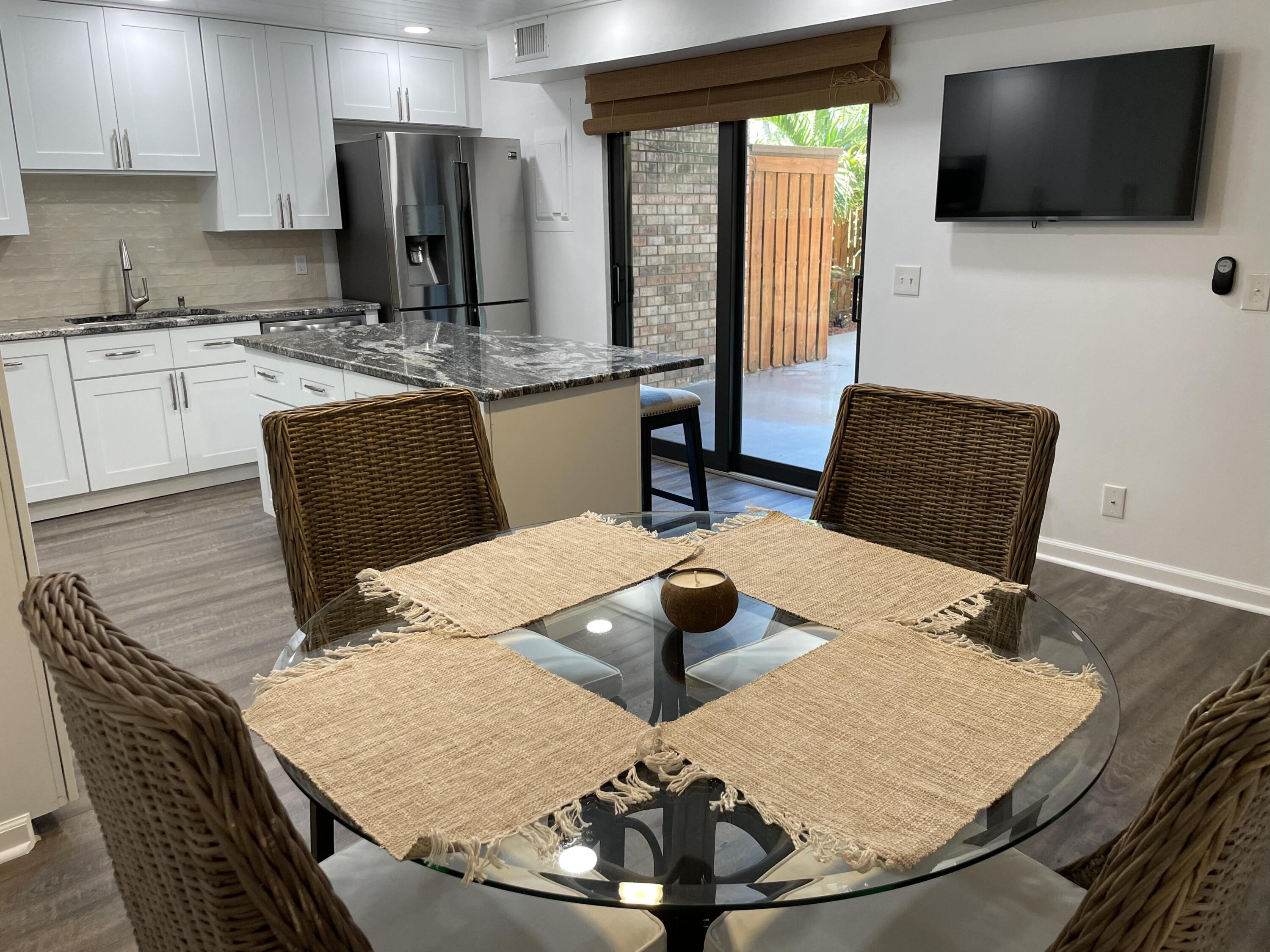 1420 Ocean Way # 25A — Photo 3