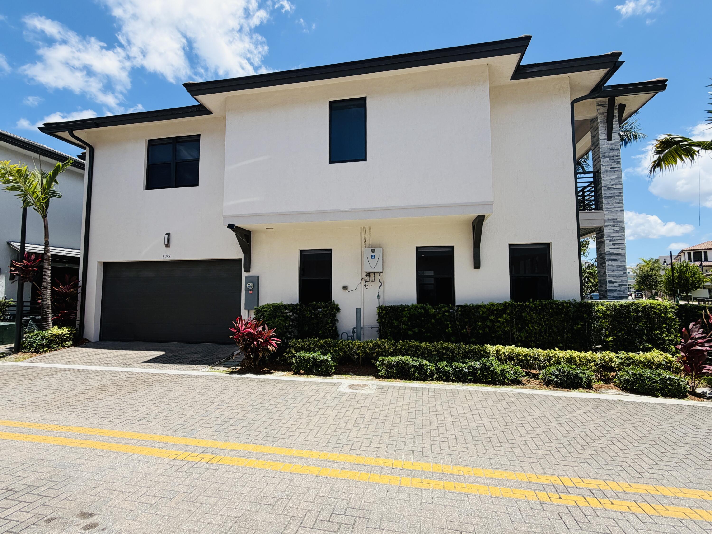 8288 NW 44th Terrace View 5