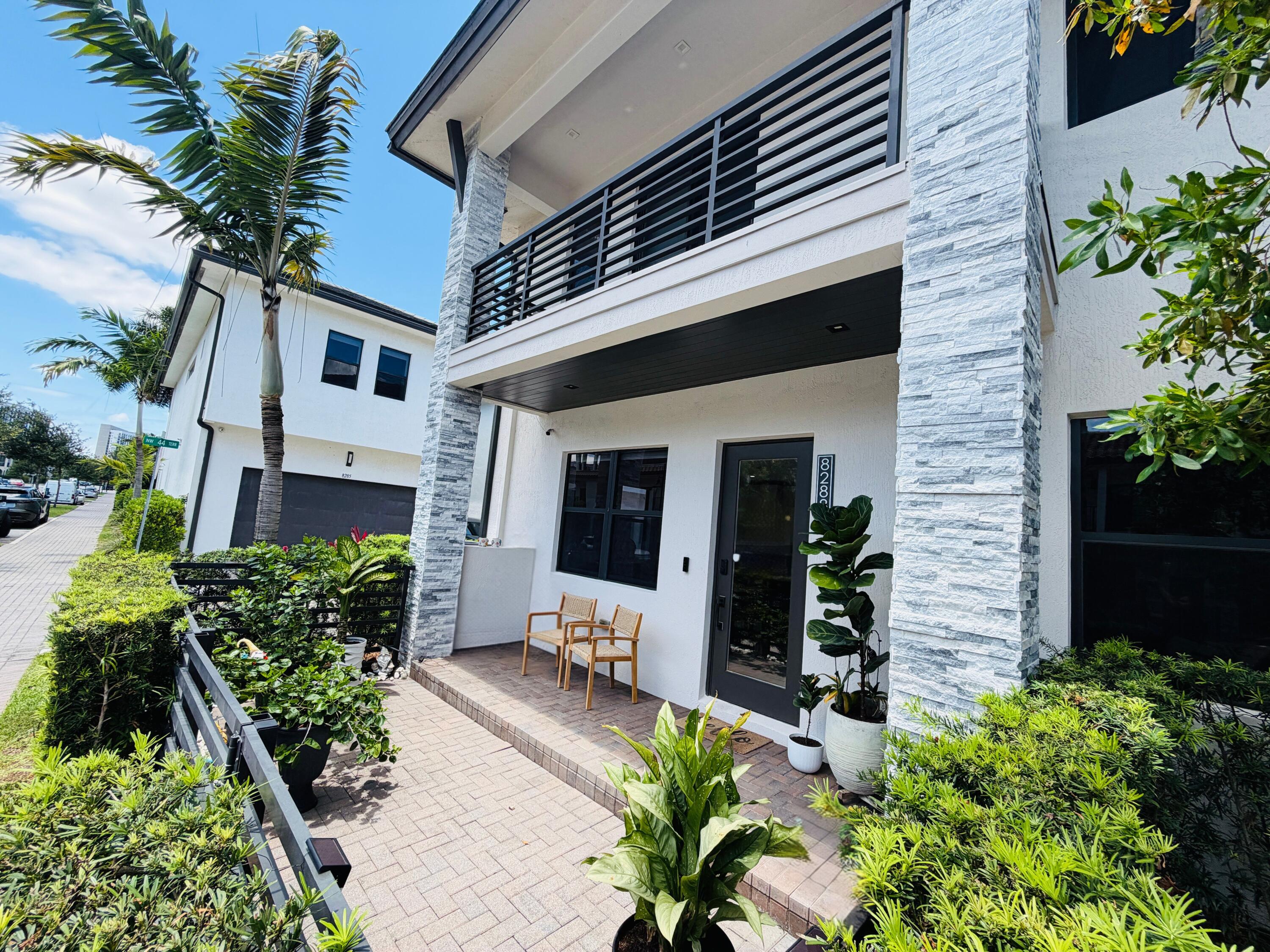 8288 NW 44th Terrace View 12
