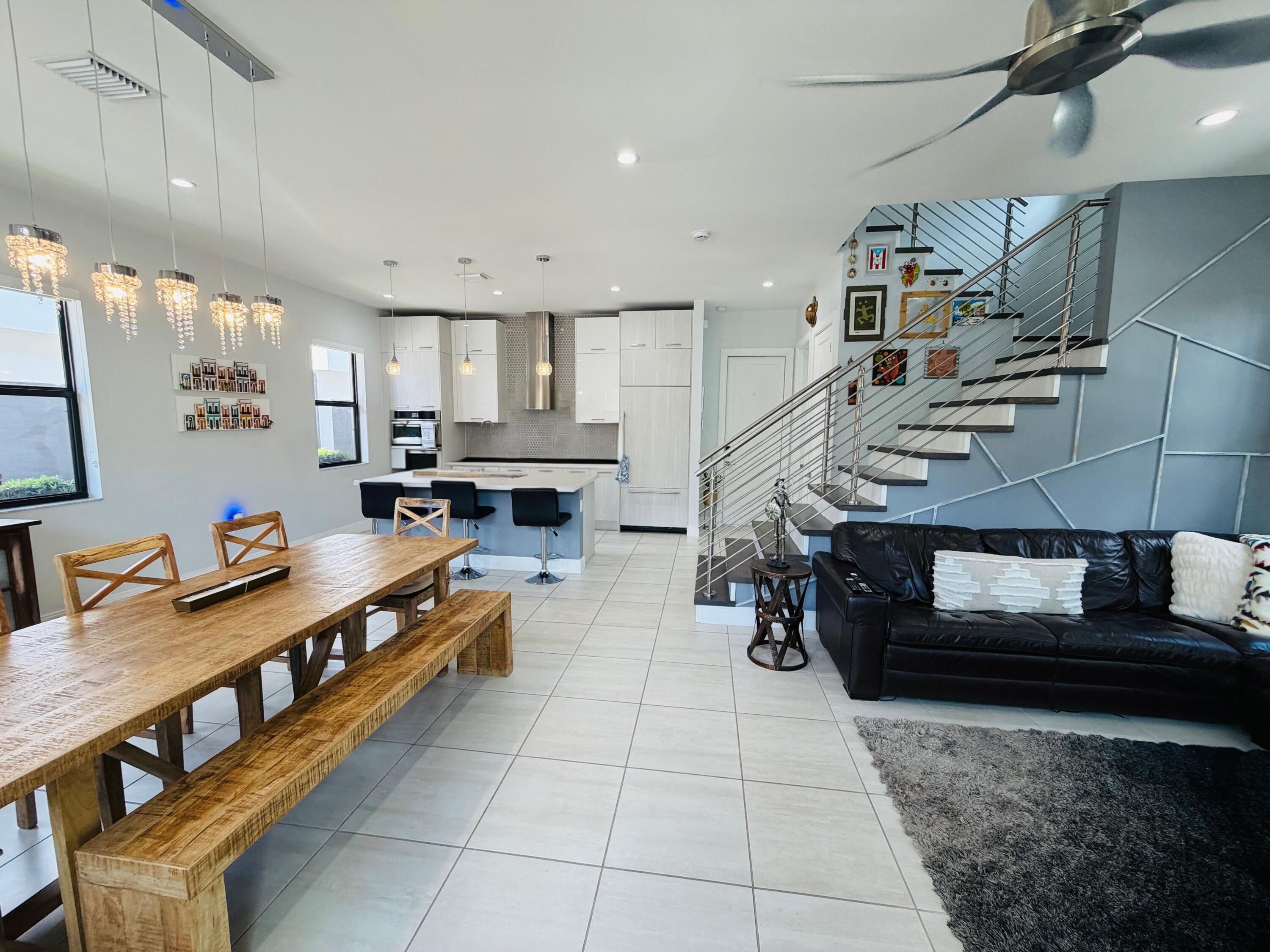 8288 NW 44th Terrace View 13
