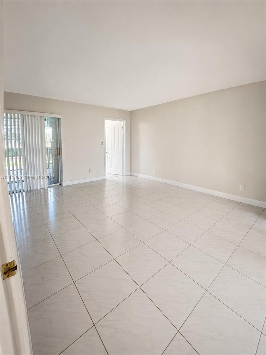 3591 Inverrary Dr # 104 — Photo 3