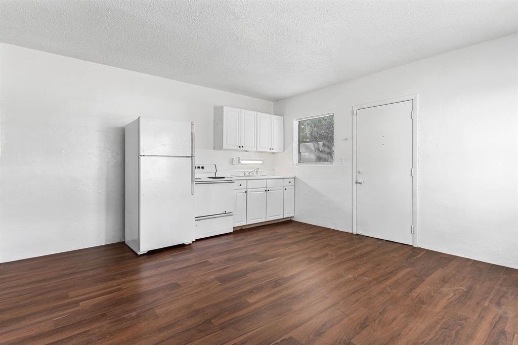 279 SW 1ST Street # 3 — Photo 2
